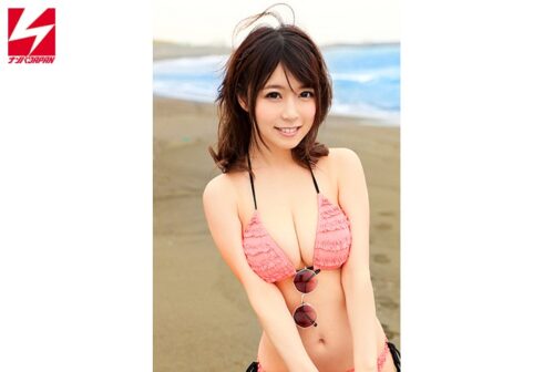 巨乳ギャル限定 in summer！ ビーチで盛り上がっていたチ●ポを見たがる水着ギャル4人組を海ナンパ！ 目の前で勃起させたらノリノリで中出し大乱交しちゃいました！