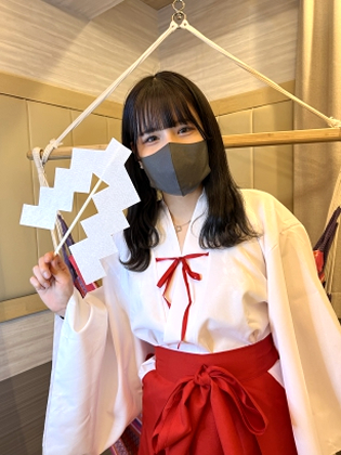 清楚な巫女しずかちゃんと裸でお祓いの儀 コスプレハード