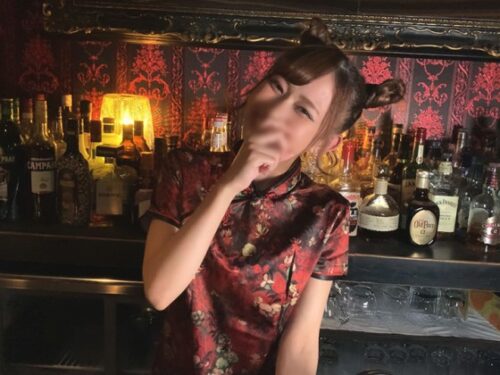 【限定価格】会員制バー アイドル系美少女店員を口説いてトイレでフェラチオさせました コスプレハード