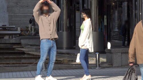 
 「マジ軟派、初撮。 1730 コンカフェの客とヤッちゃうエロ女をナンパ！極狭パイパンマ●コを突かれて徐々に激しくなる吐息がエロい…」