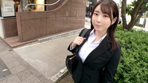 
 「【就活中】【可愛すぎる】えなちゃん参上！就活学生が会社の応募でなくてAVに応募しちゃった♪』自己PRは「おっぱいとお口です♪」応募動機は「今日はたくさん求められたい」エッチ大好き就活学生が内定でなくてチ●ポを求めてきたw【卑猥なお口】【豊満なお乳】無邪気に笑みを浮かべながらのフェラにピストンするたびに揺れまくり巨乳はエロくてマジでサイコーですw刺激を欲したカラダは感度抜群！止めどない快楽に喘ぎ乱れるSEXを見逃すな！！」