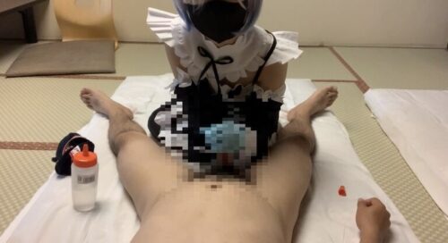 めちゃかわ！素人人気鬼がかりメイドさんのカラーサテン手袋手コキ コスプレハード