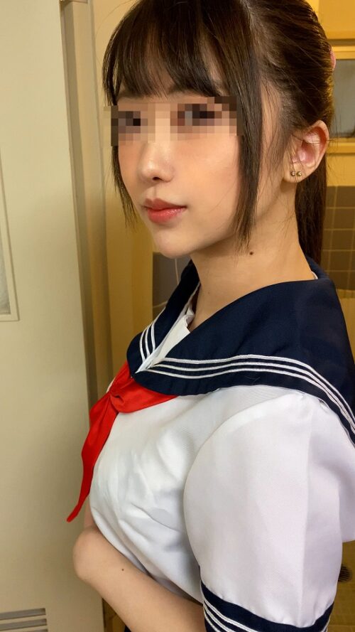 【現役アイドル】流出トイレフェラ● 握手の裏で太ヲタとのフェラ流出 現役&#9698;アイドル（流出スマホテ&#12441;ータ） 同人動画