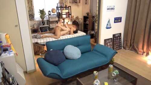 
 「百戦錬磨のナンパ師のヤリ部屋で、連れ込みSEX隠し撮り 257 出勤しようとするセフレを引き止めてズル休みSEXを要求！誘惑に抗うも最後は観念して従う模様。スレンダーな体に超がつくほどキレイな桃尻がキュート！！」