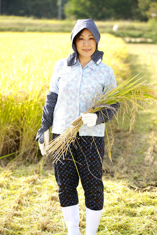 仕事よりも生ハメを優先する美熟女たち