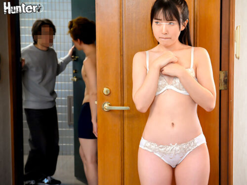 親友に隠れて何度もNTR！飲み会の後、終電を逃して家に泊めた親友の彼女NTR盗撮！酔った勢いとノリでエッチまでしたら体の相性抜群で…