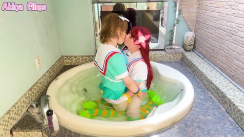 Mermaids in love ステージ衣装の下は競泳水着！そのままジャグジーにドボン！ コスプレハード