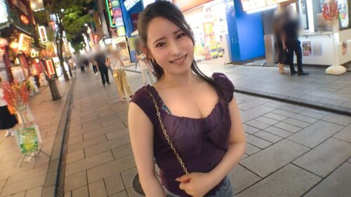 
 「マジ軟派、初撮。 2105 恋に悩む浜っ子悪女！彼氏がいるのに乗り換え検討中！そんな子にはお仕置きだ！恋愛相談と言いつつハーフ顔の美人小悪魔ちゃんを何度も潮吹きおもらしさせちゃった！」