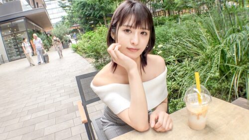 
 「【ドキッとする美鎖骨スレンダー美女】【本物地下アイドルのエロギャップ】【小さな口で奥まで咥えるご奉仕フェラ】アイドルは恋愛禁止という掟のため余儀なくされた禁欲生活で極限の我慢状態。性欲大解放でチ●ポを貪り喰いまくる！うねるキツマンはめくるめく快感を与える最高の名器！可愛さ、エロさ、特級レベルの逸材！！ 【初撮り】ネットでAV応募→AV体験撮影 2264」