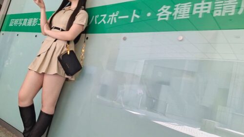 「マジ軟派、初撮。 2127 パスポート申請待ちのスキマ時間を狙ってナンパ!身長170センチ!むっちむっちボディのヤリがいたっぷり超神スタイル!しかも、まだまだ成長中!ツンツンしててもSEXは大大大好きで、デレデレしてきてギャップ萌え!激ピスをはじき返す激弾デカ尻が奏でる小気味いい破裂音が響き渡る!あー顔騎されてー!!」
