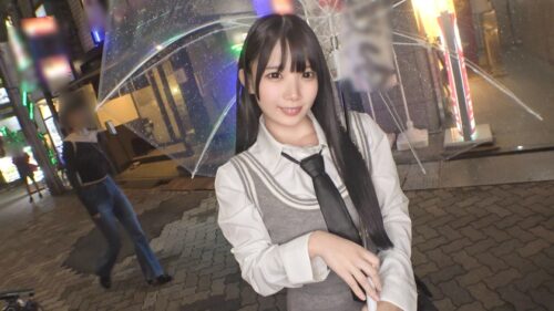 「マジ軟派、初撮。 2144 10代にしか見えない!低身長ミニマム童顔妹系女子がカメラに向かって潮大噴射!!ギュウギュウ締め付けてくるチビまんをデカチンで壊れそうなほど突きまくる!小柄ボディならではのアクロバティック体位も!」