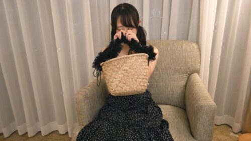 「アイドル顔負けの幼顔!声優顔負けのアニメ声!あざとい仕草で男を誘う天然ふわふわ女子大生!ゆるーく生きてる低身長Gカップぶりっ子がおじさんの本気ピストンに快楽堕ち!泣きそうな表情でGカップの巨乳を揺らして何度も何度も絶頂へ!!! 【初撮り】ネットでAV応募→AV体験撮影 2292」