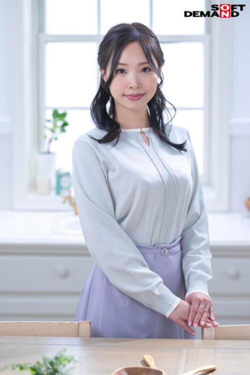 都内保険会社で働くFカップ若妻ファイナンシャルプランナー 三上咲 32歳 素人人妻がAV初出演