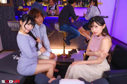 【VR】【8K】(リアル大乱交VR)愛している妻と結婚記念日にハプニングバーに訪れて。 気の強く芯のしっかりした妻が、凄いテクニックのおじさんや凄い巨根の若い男に 弄ばれてヤリマン女に堕とされるまで。俺は知らない女性客とハメを外して-2