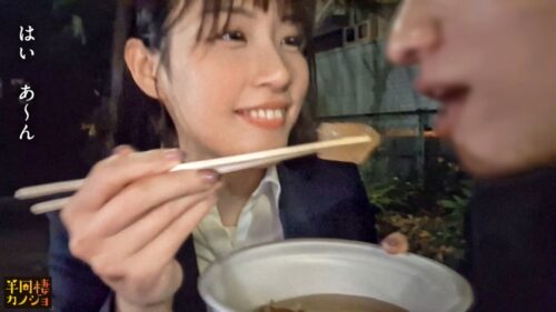 「【止まらないハメ潮】家でリラックスしてる仕事終わりのおっとり系彼女と、部屋着すっぴん姿で貪り合う。僕にしか絶対見せない笑顔、メス顔、イキ顔…。美乳・美尻の恋人と過ごす、人生で一番幸せな時間を疑似体験してみませんか？ち●ち●を欲しがる彼女を焦らし続けたら大洪水！初中出しの夜と出勤30分前のフェラで目覚める朝。秘密のカップルハメ撮り投稿【半同棲カノジョ】」
