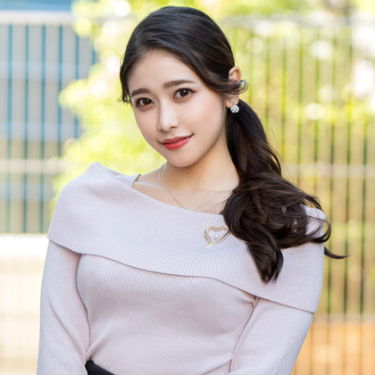【Gカップ美巨乳】学食の美人お姉さん32歳。10歳年下男子大学生とホテル密会不倫!!むっちり豊満ボディで感じまくるいちゃラブ中出しセックス!! 同人動画