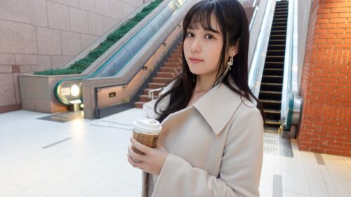 「黒髪ロングの美人ド●ッグストア店員が性欲に我慢できずに応募してきた！エロい身体で男を責めまくる！我慢出来ずに溢れ出す潮！バックでガンガン突かれて何度もイキまくる！ 【初撮り】ネットでAV応募→AV体験撮影 2403」