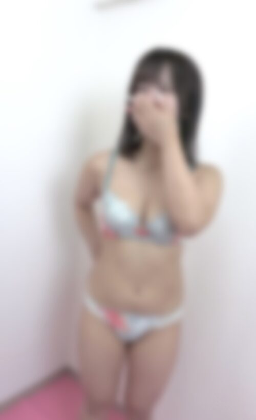 【あい１９歳Gカップ 完全顔出し】元有名プロダクション所属ダンサーがお金に困って極太チンポ挿入【エロニマス/ストリートスナップ】 同人動画
