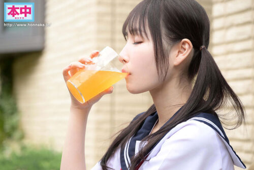 睡姦幼い頃から見守ってきた姪のカラダ。汚れを知らない純朴少女を薬で眠らせ叔父ち●こを何度もぶっ挿し種付けプレスで中出しおま●こ開発 香水じゅん