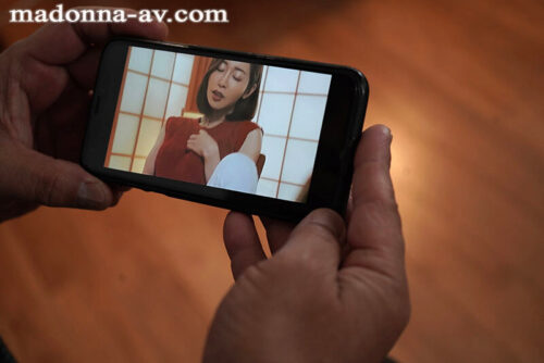 夫不在の5日間、初夜まで禁欲を命じられた私は性豪義父に身も心も調教されてしまった―。 望まない政略結婚、義父の狙いはワタシでした…。 篠田ゆう