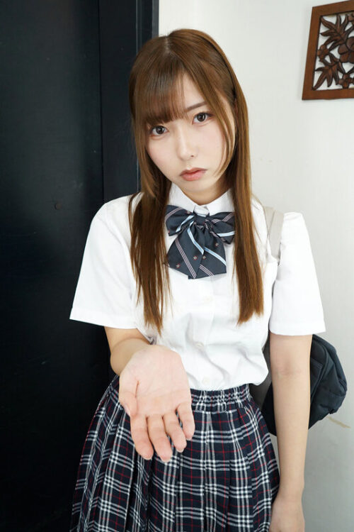 【VR】「ホントはめちゃくちゃ嫌なのに…」おじさんに媚薬を使われ火照った身体が何度でもチ●ポを求めてしまう快楽堕ちしたパパ活J● 逢沢みゆ【8K】