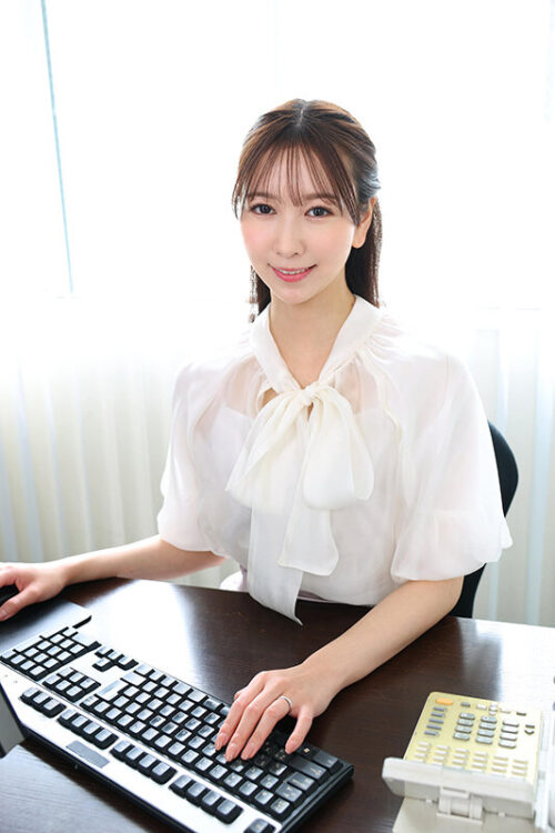 【VR】【8K VR】休日出勤は不倫の合図 病みつきになる最高のスタイルの部下と托卵中出しオフィス性交 森あやみ