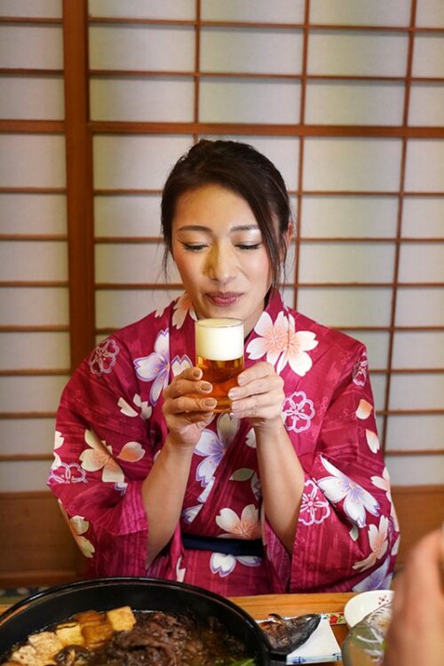 中出し人妻不倫旅行 小早川怜子