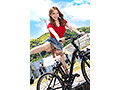 【SHIGEKI×SODSTAR】これが限界ギリギリ公然露出潮吹き 小倉由菜アクメ自転車がイクッ！
