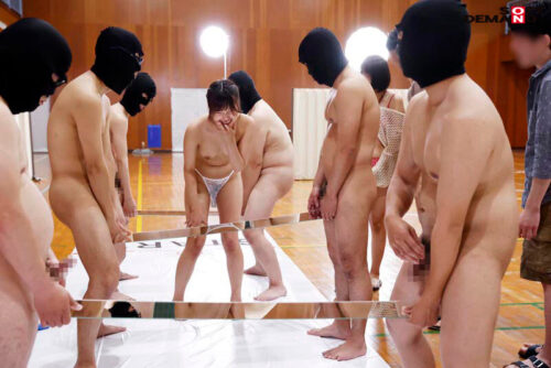 海で見つけた水着お嬢さん ローターを仕込んでち○ぽトンネルを指1本触れずにゴール出来たら賞金100万円ゲームに挑戦！～ただし失敗したら即ハメSEX罰ゲーム！！～