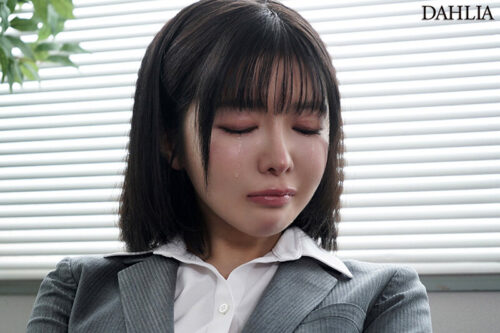 退職代行の実績No1の善場さんが、ブラック企業から罵倒されまくり号泣失禁お漏らしピストンで涙目でチ○ポ懇願することになりました。 善場まみ