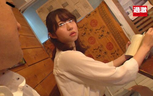 カフェ娘連鎖痴● 営業中の店内でイキ堕ちた言いなり店員を利用する数珠つなぎ痴●計画