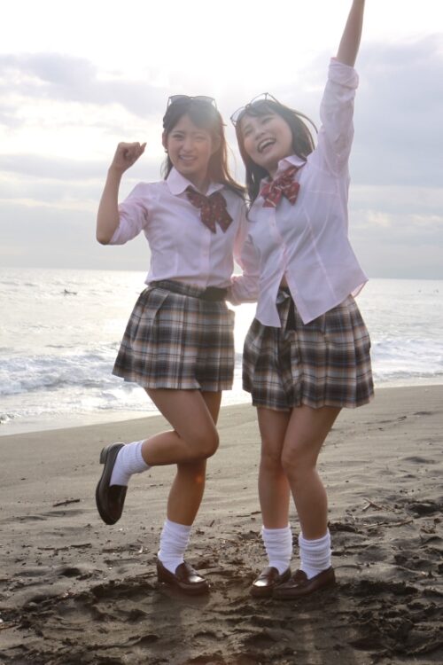 
 「2人はずっと仲良し 枢木あおい 渚みつき」