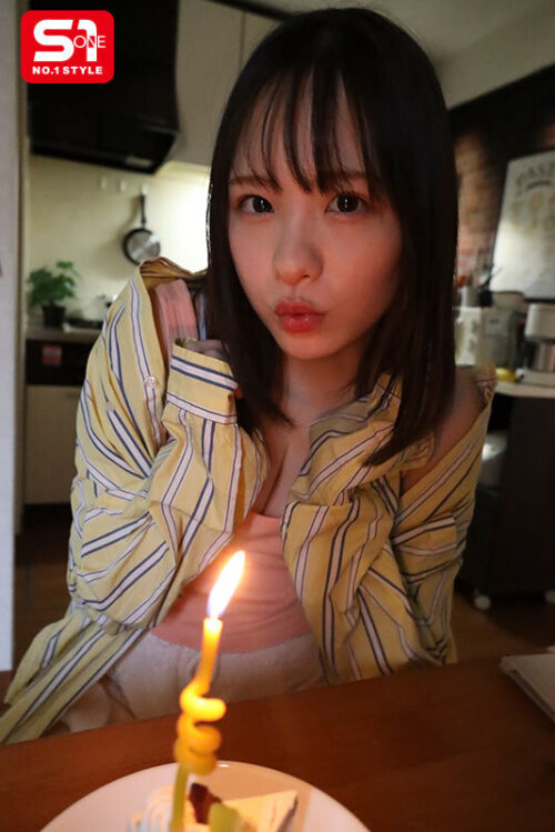 ヤリサーの男達に雑に寝取られといてピースなんかすんなよ… 僕の大切な年下彼女が大学のチャラ男たちとノリノリSEXを楽しんでいた…。 村上悠華