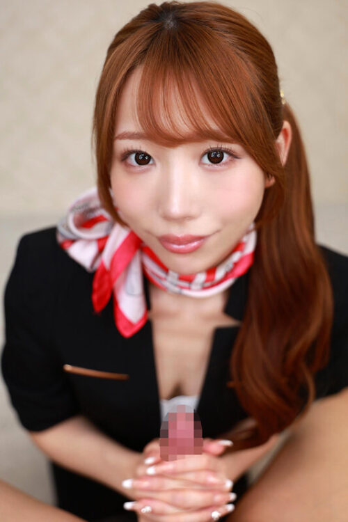 【VR】出張先のホテルを会社のお金で最高級の部屋にしたらサービスで付いてきた手コキが絶品の射精コンシェルジュ 尾崎えりか