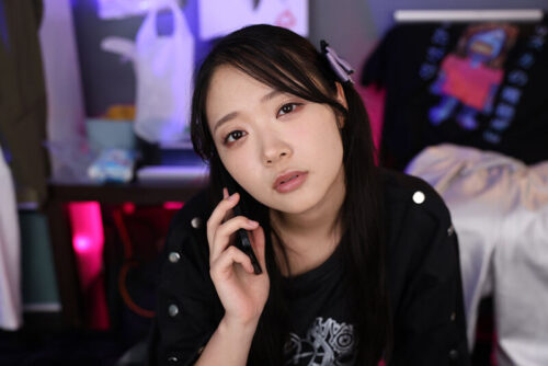 【VR】これぞ8K！顔面特化アングルVR ～フェラごっくん特化！ベロ出して「お口に精子ちょうだい！」懇願！！～ 二葉エマ