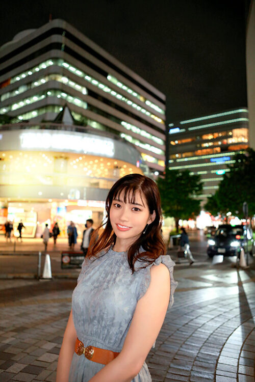 「あなた、許して…。」夫との平凡なSEXでは物足りない美人妻たちが高級なTバックを履いて下半身を恥じ晒す