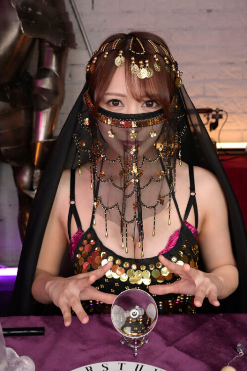 【VR】大変!!あなた、このままじゃお終いよ?負のエネルギーを吸い出すという謎理論に言いくるめられ、上下のクチで徹底的に淫らな搾精占いを行われたボク。 弥生みづき