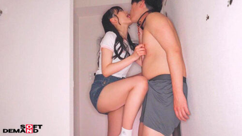 【ご報告】ただのOLで大変恐縮ですが、清楚系ビッチへ転身いたしました！育ちが良いOLがドM男性をイジメてマ×コを濡らした記録。宣伝部 松永あかり