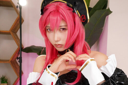 【VR】超絶美尻激シコレイヤーはナマイキ後輩だった！？弱みを握って強●ご奉仕ゴム無しSEX！！ 逢沢みゆ【8K】