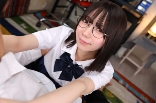 【VR】【8K】恋に染まって可愛くなっていく初彼女と、時間を掛けて愛を育む純情で濃密な初性行為 日向由奈