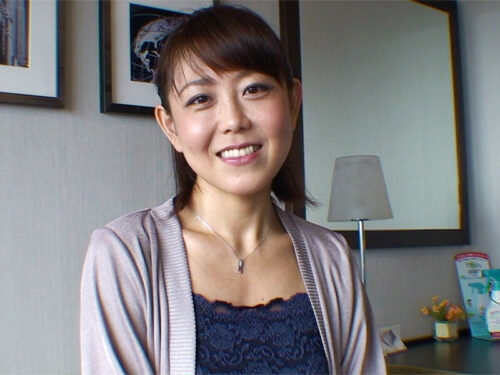 バレたら一発アウト！！素人ハメ撮りを詰め込んだ中出し実録ファイルBEST！！