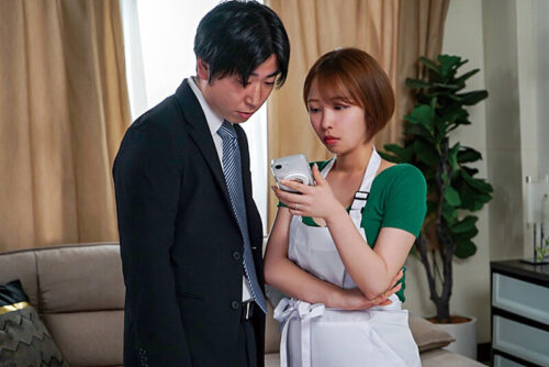 暗闇のシアターねとられ試射会 映画館で知らない男達にイヤというほどまさぐられ異常に興奮した妻 宍戸里帆