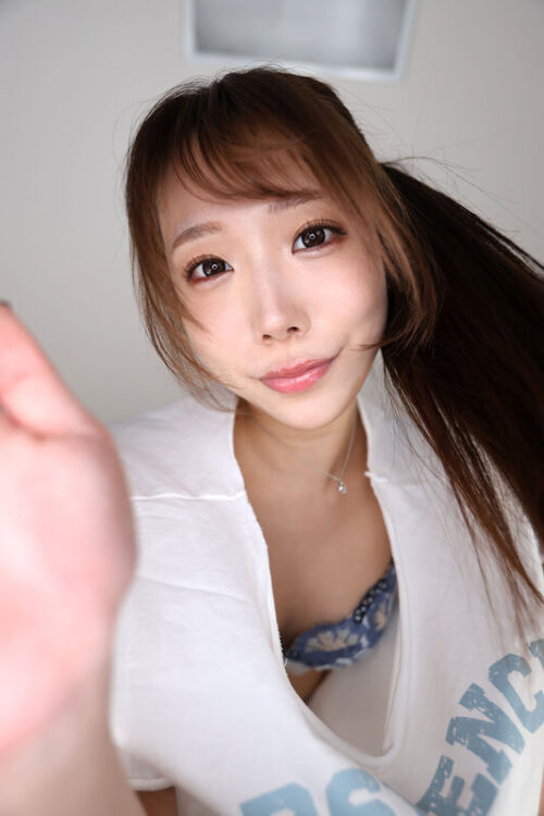 【VR】睡●中のささやき洗脳 僕の本命になるために今日もセフレは暗示を続けている。尾崎えりか