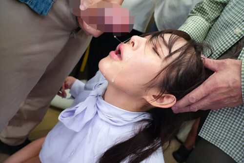 濃厚接吻痴● 満員電車で身動きが取れずイカされ快楽堕ち トロける舌絡めで絶頂する先生と生徒