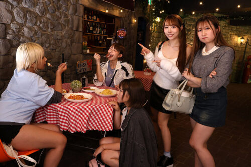 【VR】【KMP全VRレーベル5000本発売×KMPVR10周年特別版】【超ド級で超豪華!!6時間SP】女子友7人がいる人生 女神が死に際にくれた超奇跡!!転移した先はオンナだらけの神生活!?過去最大級に人生を謳歌するハーレムで絶倫な世界線