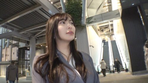 「超絶美人神ボディの持ち主を渋谷でナンパ！自慢の手コキテクニック披露でイカせられそうに！綺麗な黒髪ロングとGカップのおっぱいを揺らして騎乗位で責めまくる姿に悶絶必須！ マジ軟派、初撮。 2205」