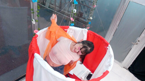 顔出しMM号 素人限定 ザ・マジックミラー 女子大生が青空ビキニ生着替えチャレンジ!2 タイムアップで公開デカチン即ハメ!イってもやめないデカチン追撃ピストンで連続中出し!