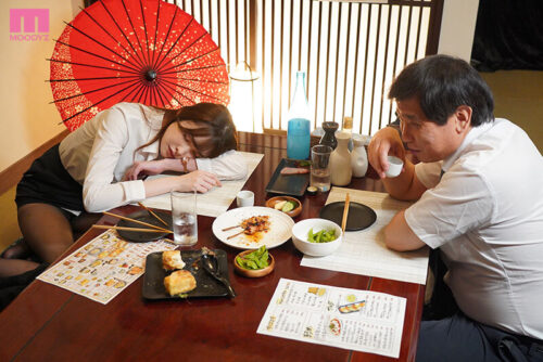 死ぬほど嫌いなセクハラ上司に弱み握られ出張相部屋NTR 朝陽が二回昇ってもネチネチ続く絶倫粘着ピストンの中出し10発に屈服イキした私… 新ありな