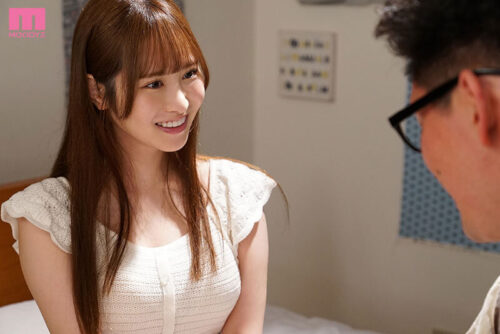 裸も見たことない。付き合いたての彼女。一緒に参加したサークル飲み。 僕が酔い潰れたそばでヤリチンDQN達にドロ酔い串刺し輪●で何度も中出しされていたなんて… 小野六花