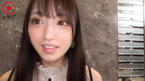 【彼氏に内緒で初撮り】押しに弱い女子大生ホテルお持ち帰り!! ノリで勝手に中出しSEX!?それでもハメ撮り続けてラストは肉便器化。 すずちゃん(20歳)